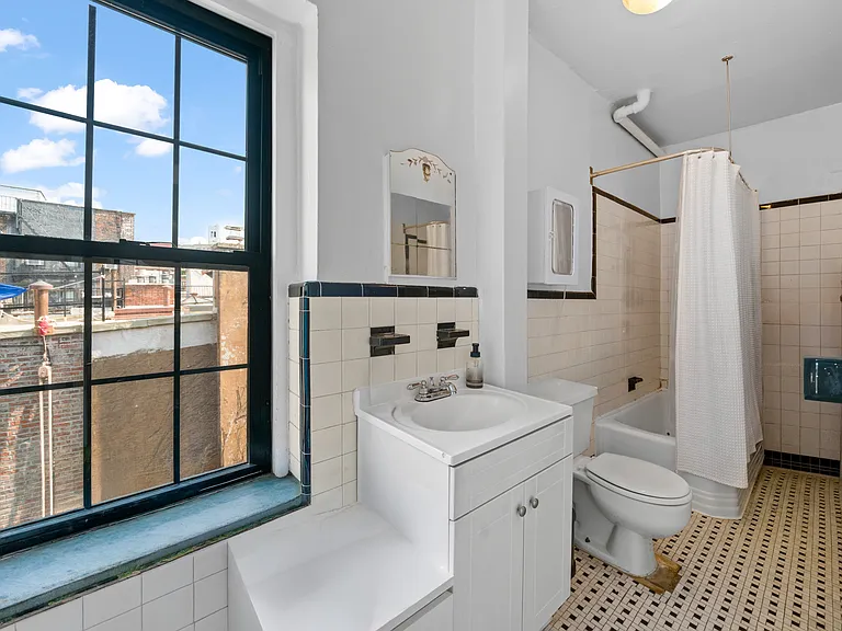 44 Bedford St #3 — Photo 11