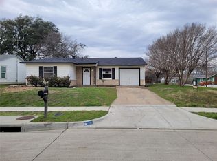 1700 Arbor Ln, Arlington, TX 76010