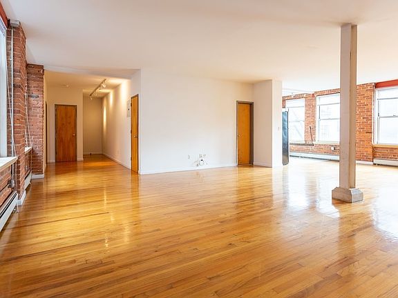 4th image of 425 Keap St APT 5A