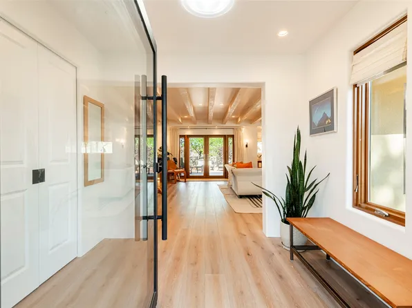 1366 Don Gaspar Ave, Santa Fe, NM 87505