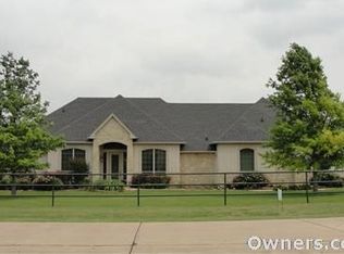 1009 Dapple Gray Rd, Crowley, TX 76036