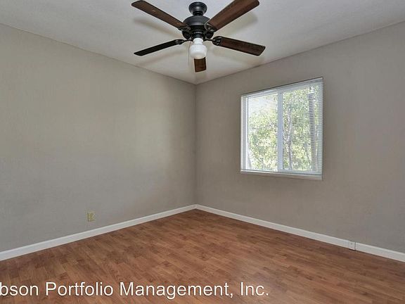 3rd image of 470 California St APT 1