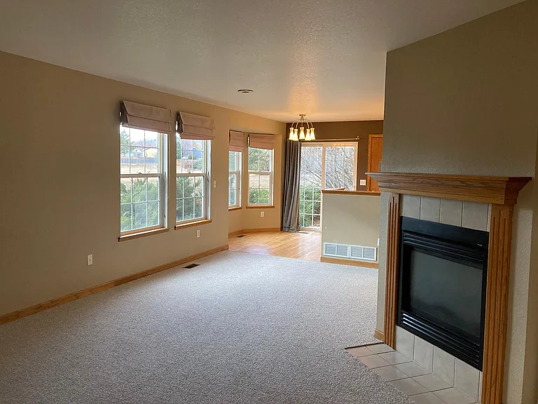 1115 W Swallow Rd #16 — Photo 4