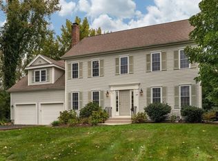 120 Riverside Dr, Wrentham, MA 02093