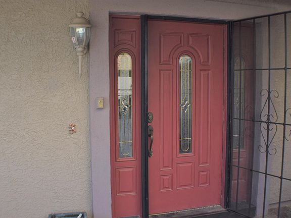 3rd image of 10037 W Pineaire Dr