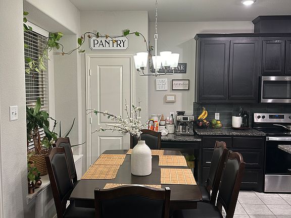 3rd image of 4432 Beaver Ln