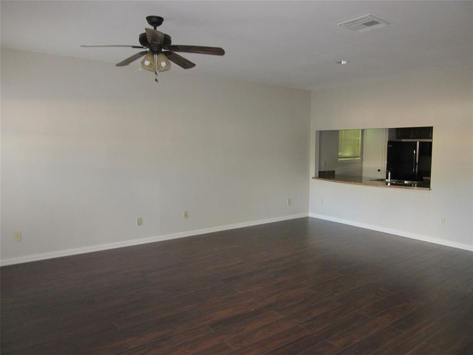 1st image of 17443 Red Oak Dr