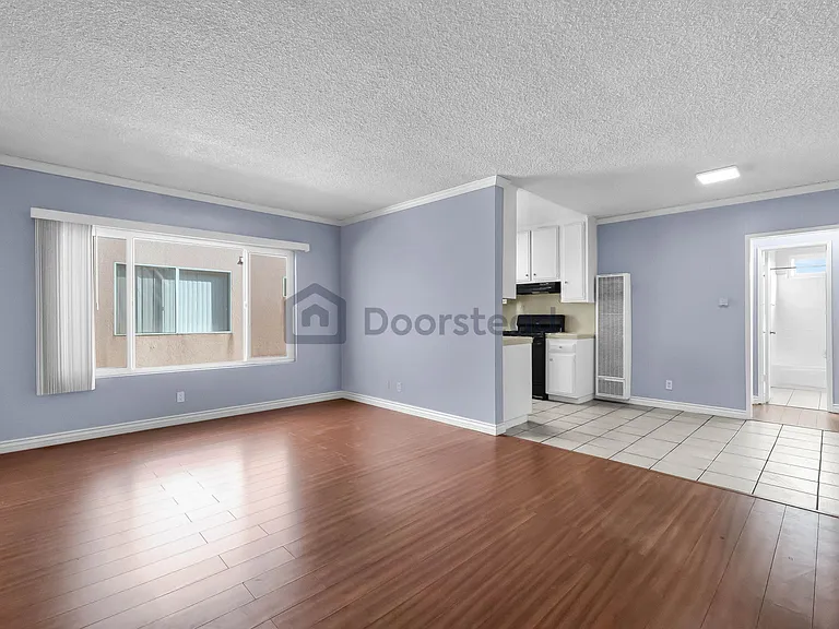 3126 S Canfield Ave #7 — Photo 4