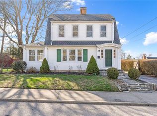 35 George St, Westerly, RI 02891