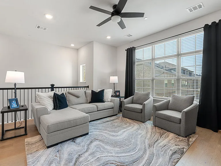 2837 Troutt Dr #28 — Photo 6