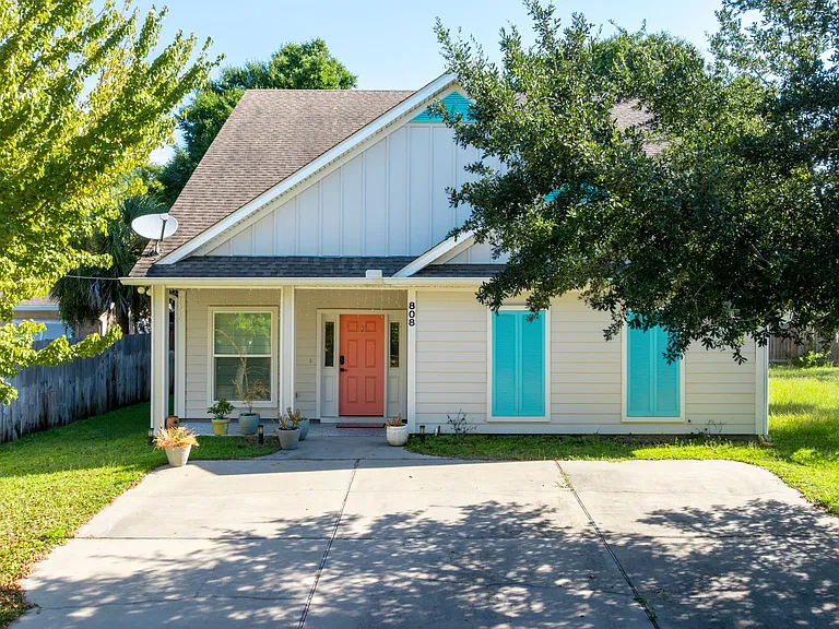 808 Willow St — Photo 23
