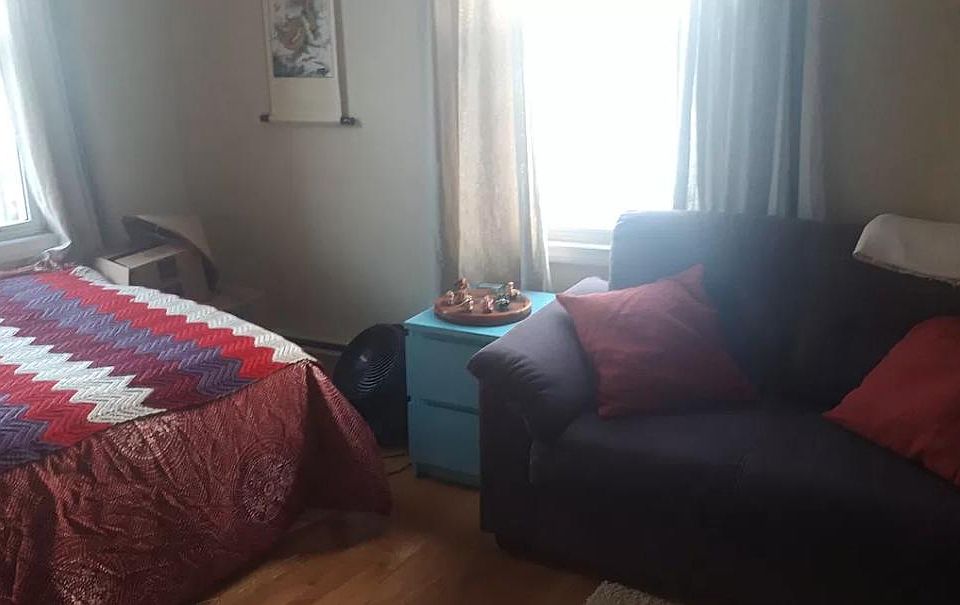 2nd image of 657 Cambridge St #3