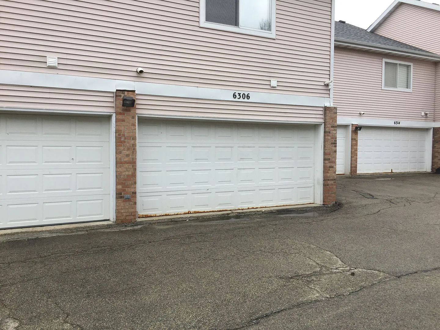 Manchester Townhomes — Photo 3
