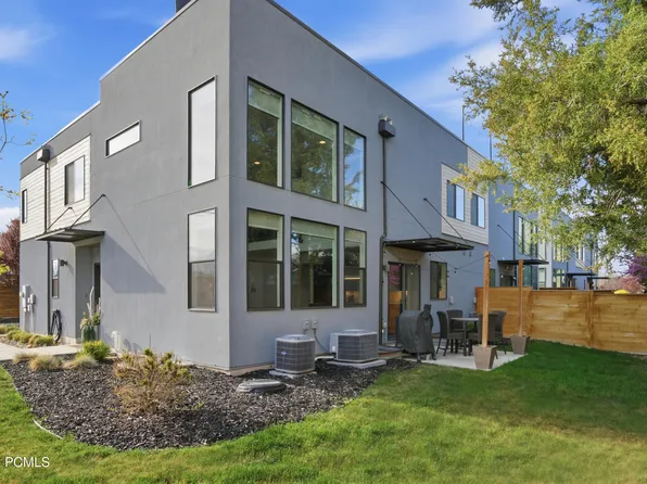 4529 S Bleecker Pl, Millcreek, UT 84117