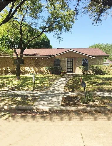 1409 Glacier Dr Photo 1