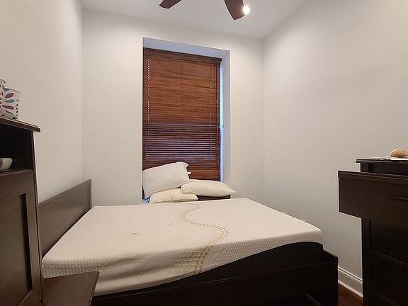 5th image of 223 W 115th St #1B