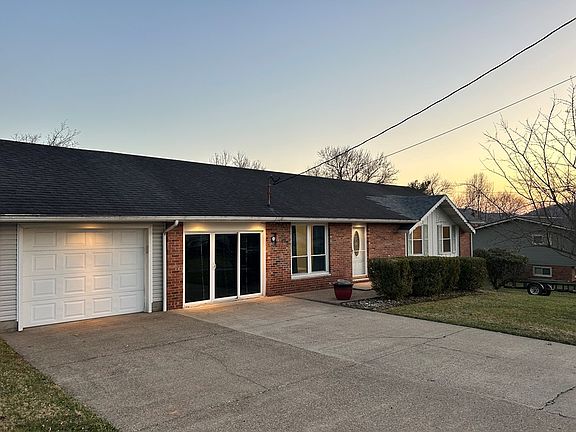 3rd image of 179 Paddock Green Drive