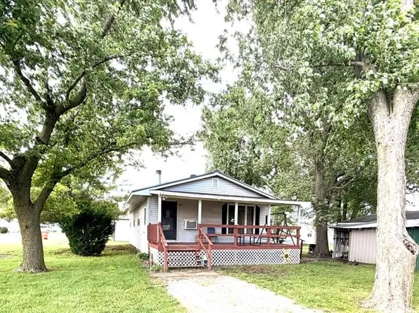 205 S Gibbs St, Allenville, IL 61951