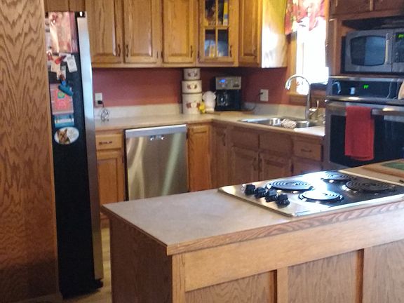 2nd image of 106 Burns Ave