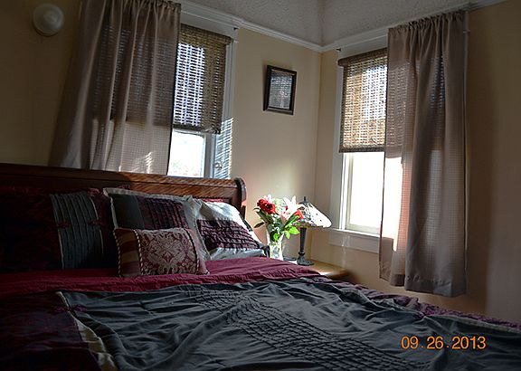 3rd image of 557 W Orange Grove Ave