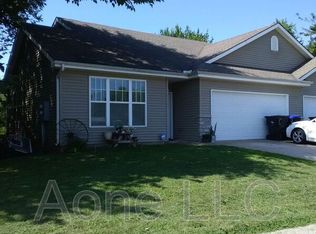 3413 Se, Topeka, KS 66605