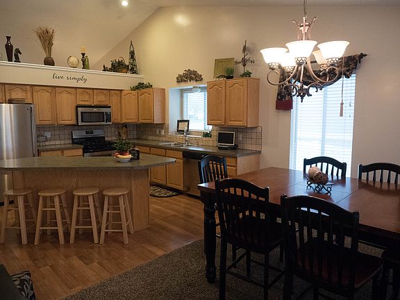 Kitchen/Dining