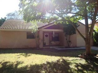 2740 Evergreen Way, Cooper City, FL 33026