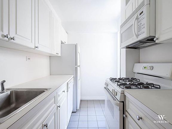 4th image of 140 E 56th St APT 6K