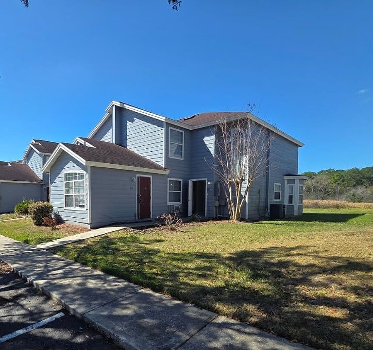 1st image of 475 Caribbean Dr #B