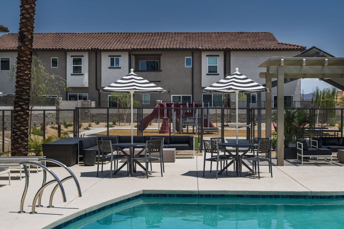Find your oasis at Aster Ridge with our stunning pool and cozy lounge seating. Perfect for those endless Arizona summers.