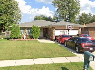 38624 Mount Kisco Dr, Sterling Heights, MI 48310