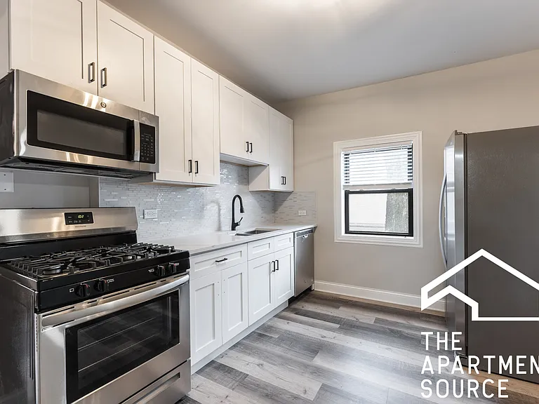 2658 W Huron St #1 — Photo 1