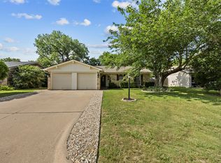 512 Judith St, Burleson, TX 76028