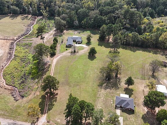 4th image of 245 County Road 2202