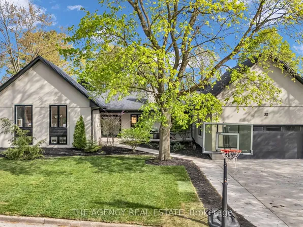 32 Hunt Village Cres, London, ON N6H 4A3