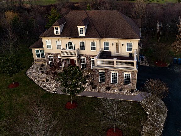 4th image of 1017 Snowy Egret Ln
