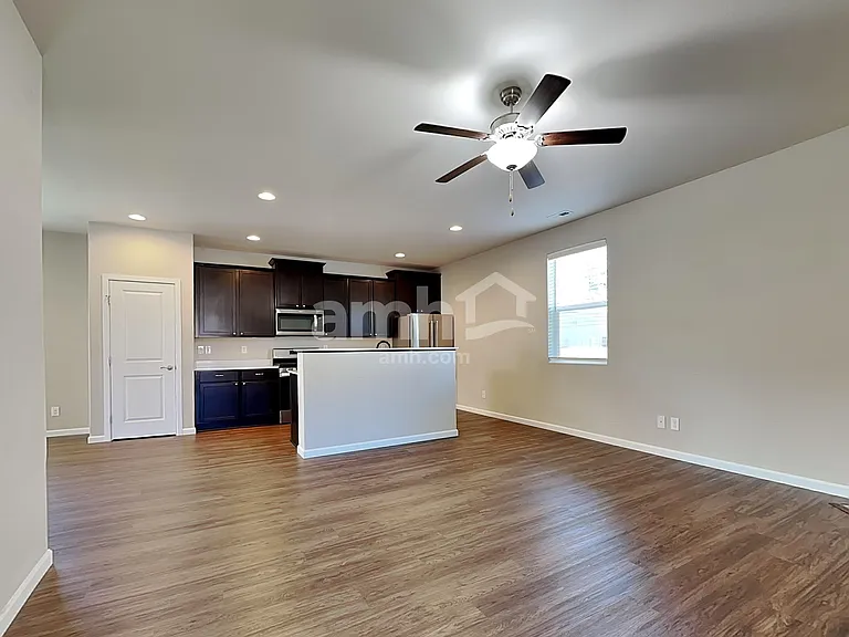 306 Holdener Ln — Photo 4