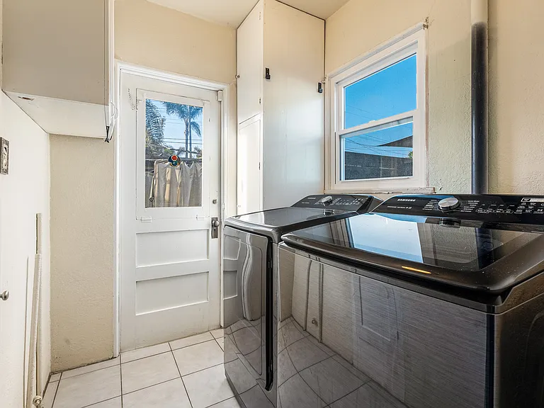 506 Palomar Ave — Photo 11