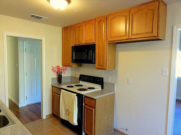 4th image of 2060 Matson Dr