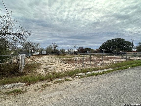 3rd image of TBD Ave F LOT 4