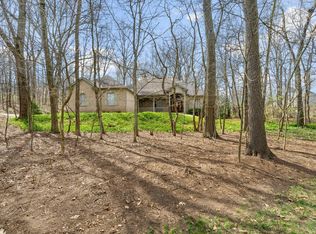 32988 Glen Eagle Ln, Niles, MI 49120