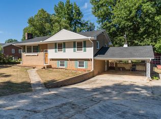 104 N Oak Forest Dr, Greenville, SC 29617
