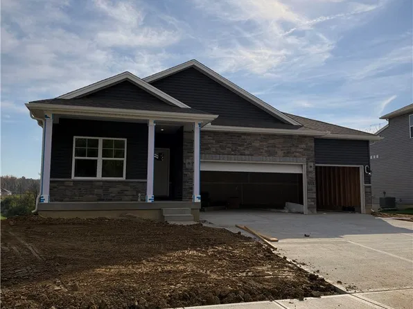 7152 Caledonian Ave, Huber Heights, OH 45424