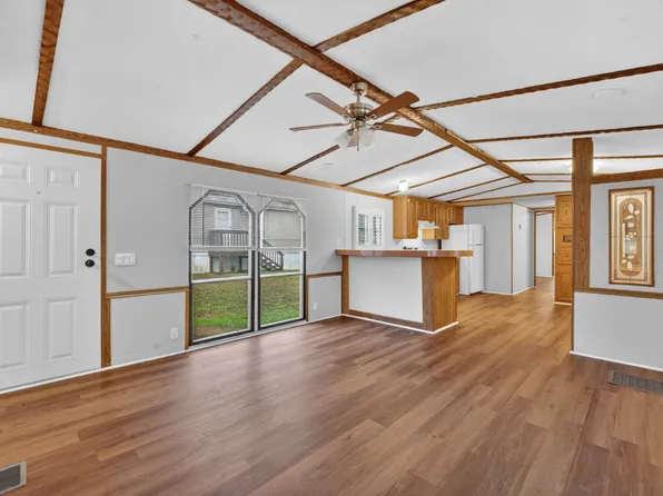 491 Chapman Rd #32, Fountain Inn, SC 29644