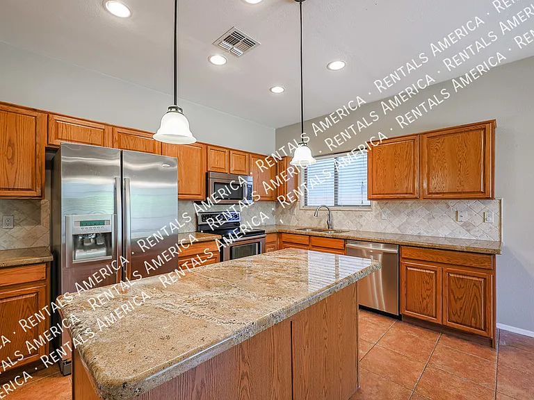 16021 W Custer Ln — Photo 13