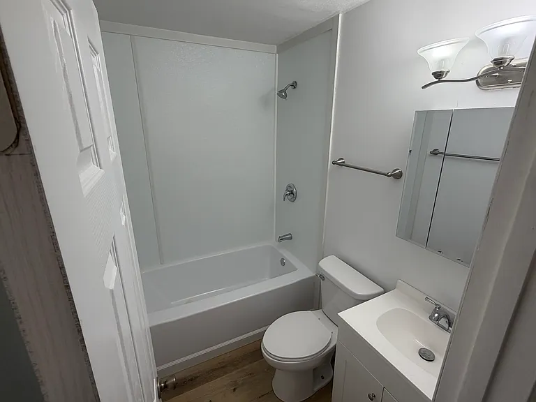 1013 Saint Paul Ln #3 — Photo 8