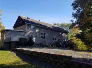 8 Carl Pl, New Windsor, NY 12553