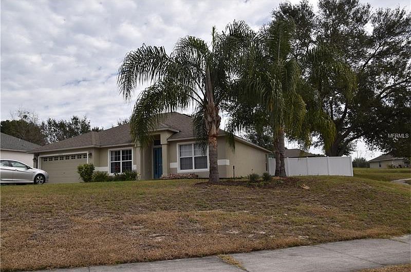1st image of 1326 Oak Woods Ct