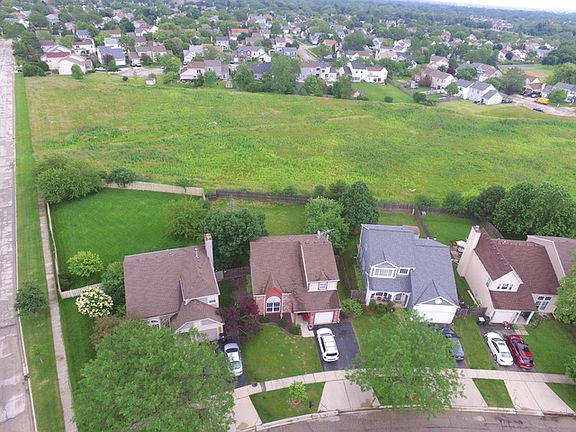 4th image of 231 Pinehurst Dr