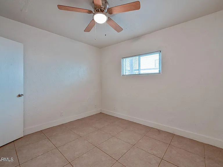 2138 E Turney Ave #D — Photo 11